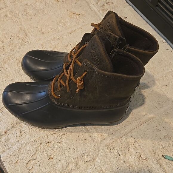 Sperry Black and Brown Duck Boots - Picture 2 of 12
